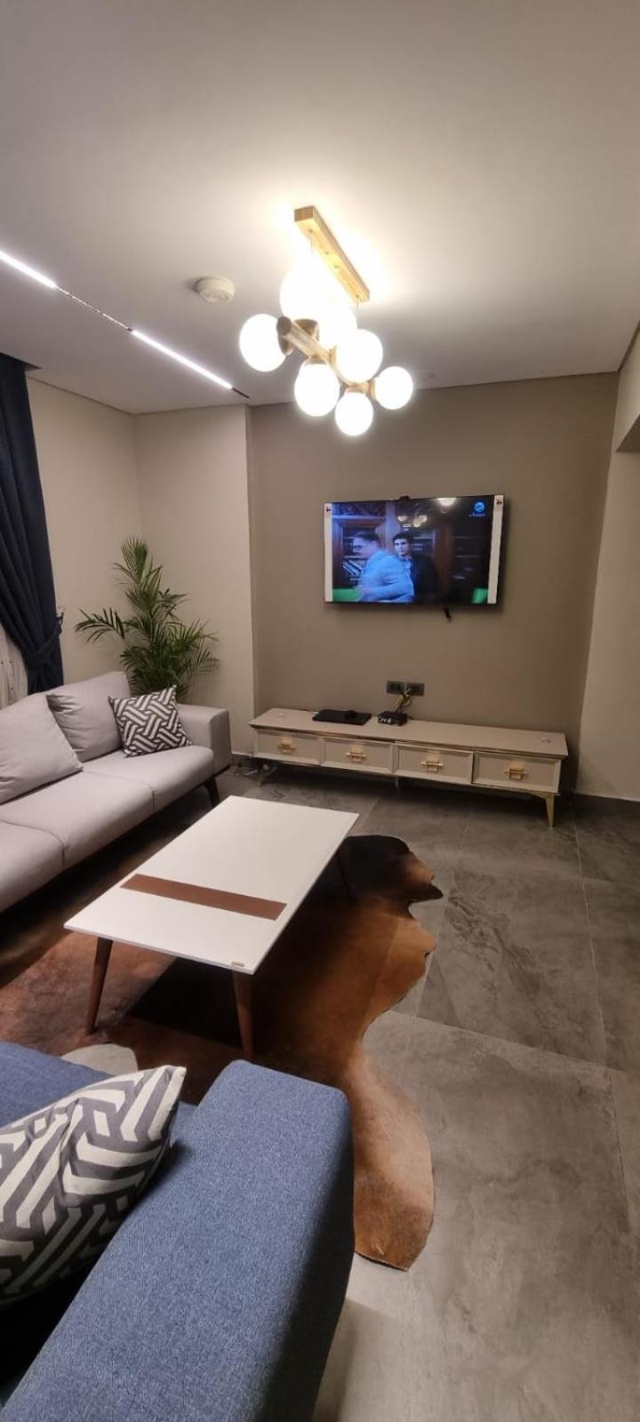 Apartment Luxury El Mohandessen Cairo