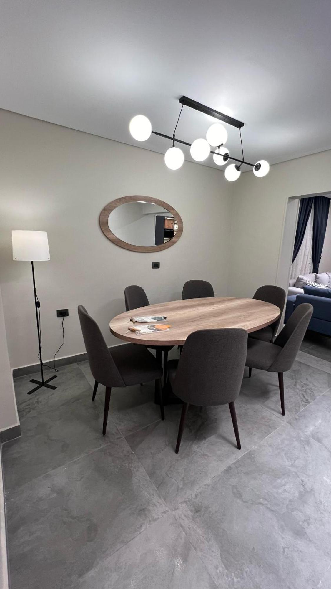 Luxury El Mohandessen Apartment Cairo