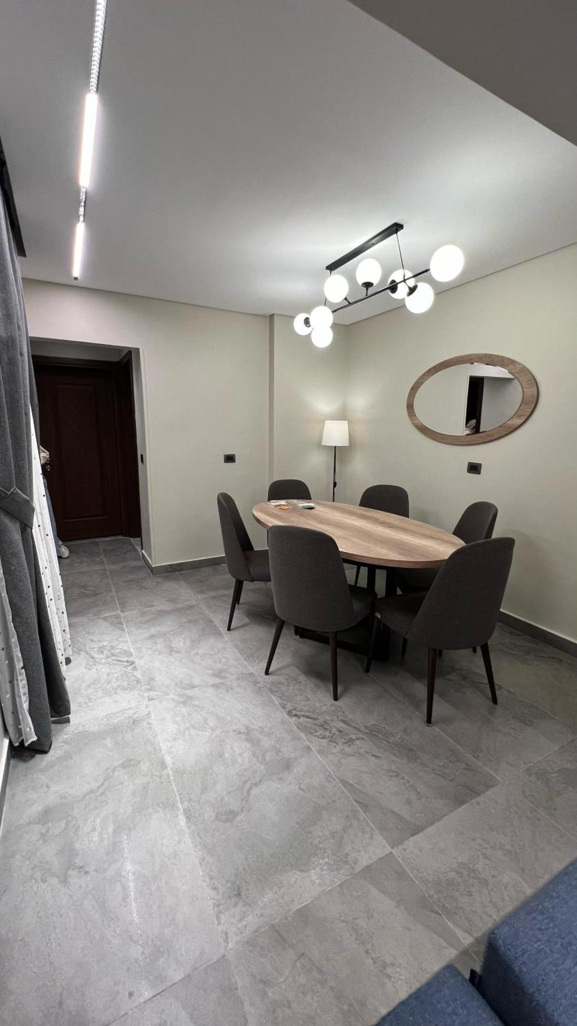 Apartment Luxury El Mohandessen