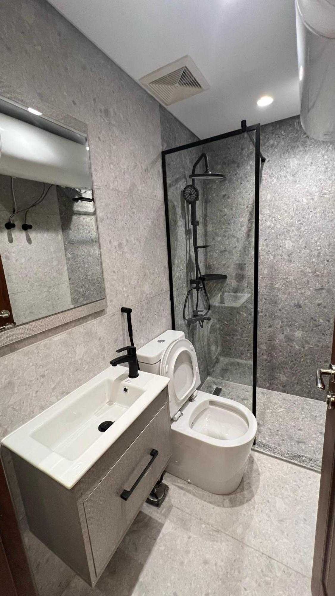 Luxury El Mohandessen Apartment *